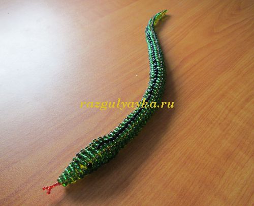 схема плетения змеи из бисера